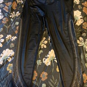 Victoria’s Secret leggings medium